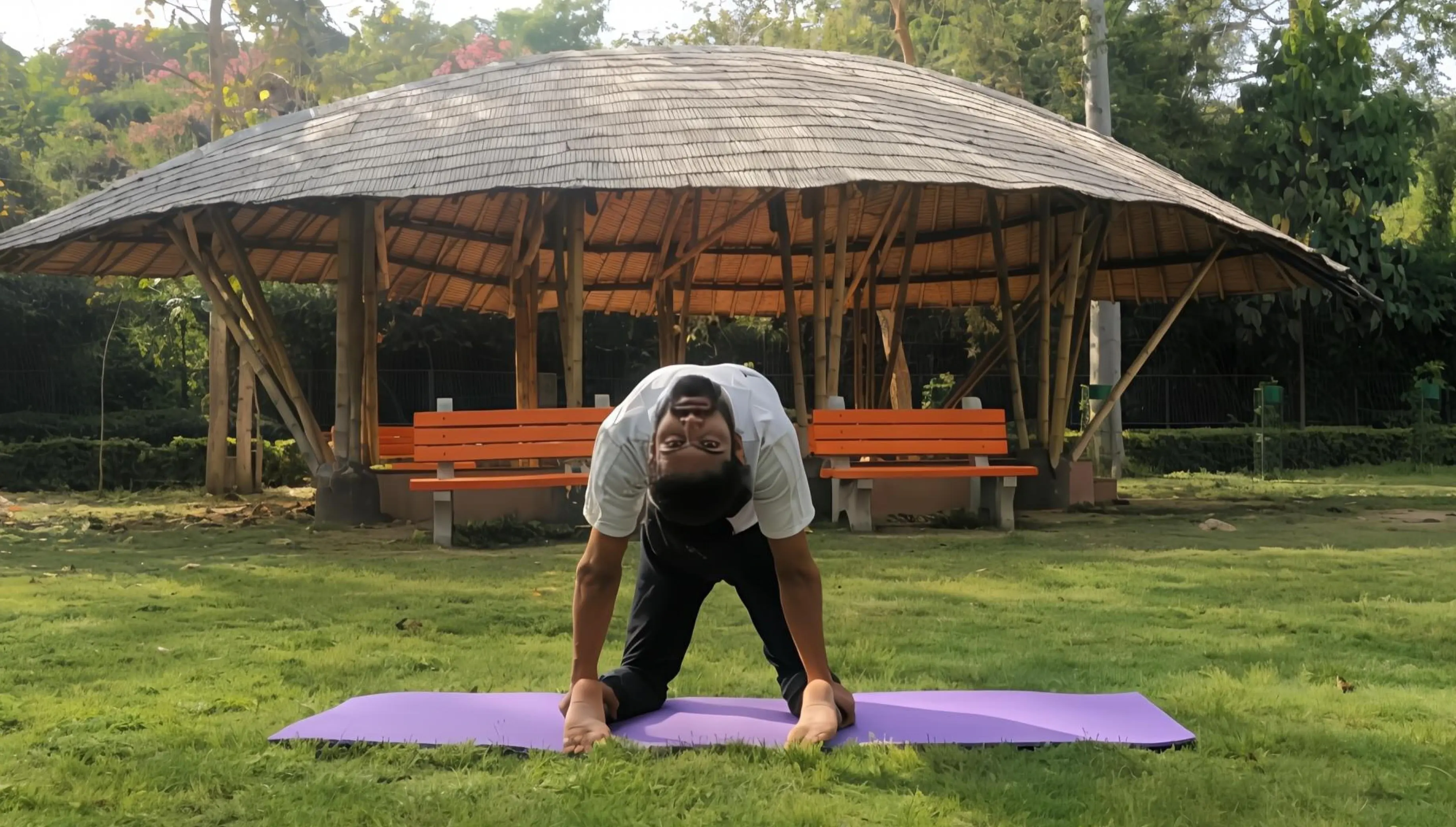 How to choose a certified personal yoga trainer at home